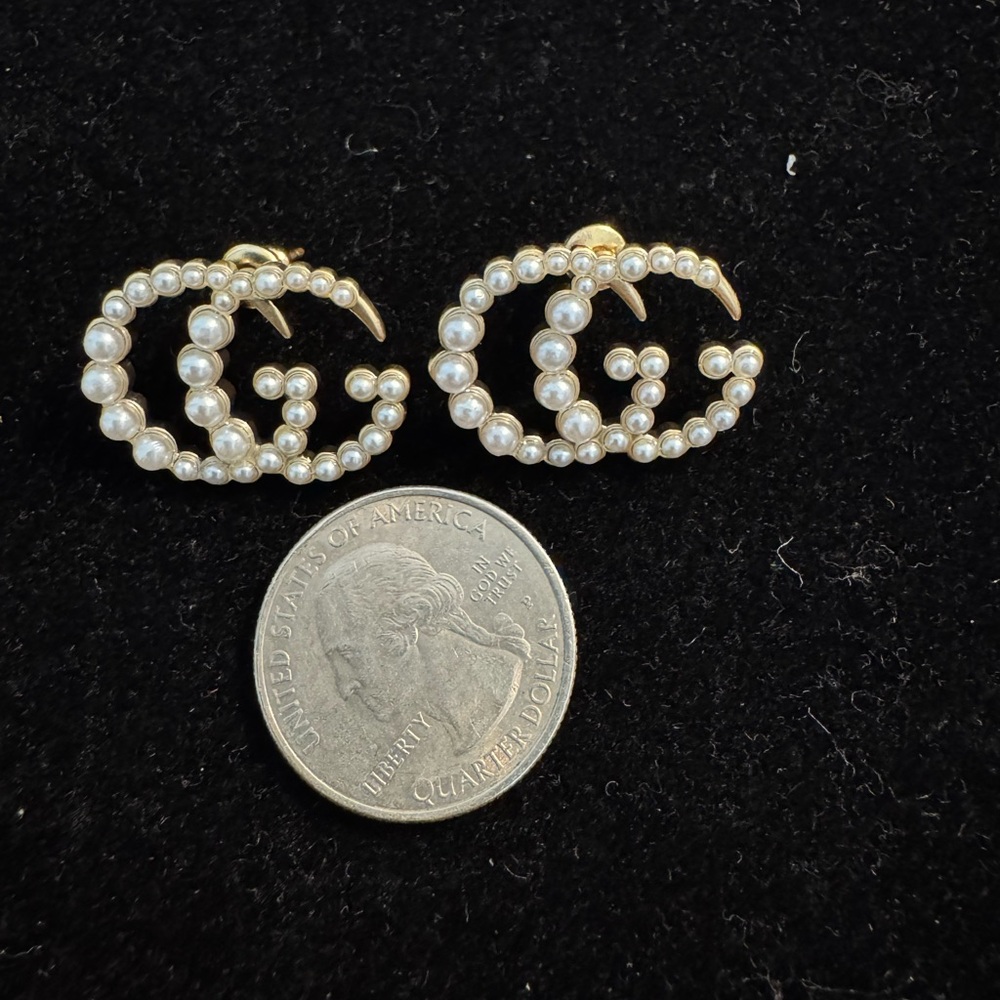 Gucci Marmont GG Gold and White Crystal Earrings - Picture 4 of 5